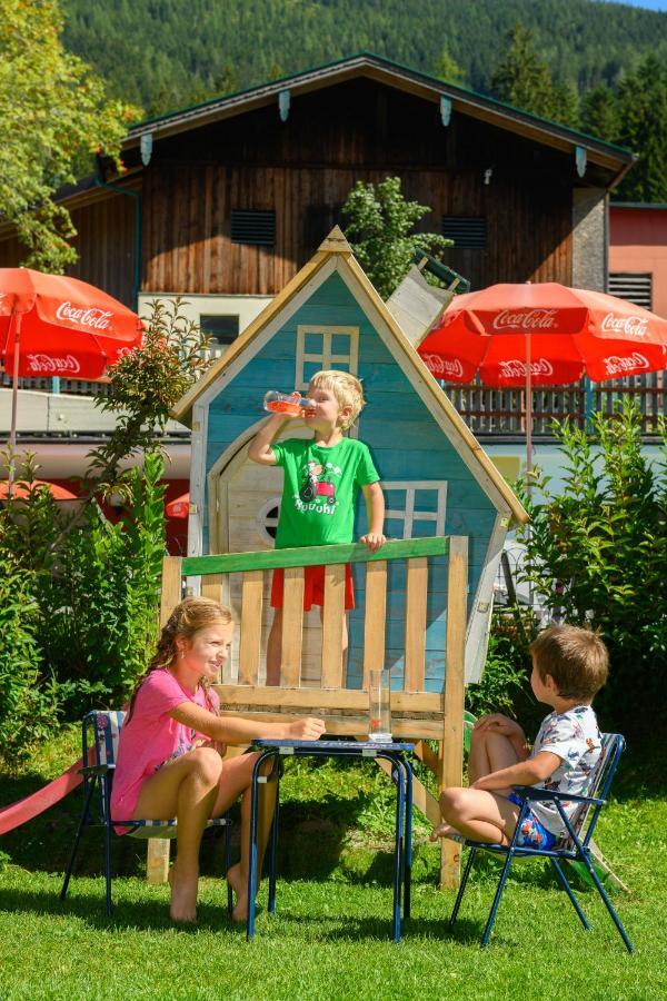 סנט מרטין אם טננגבריגה Wohlfuehlresort Und Feriengut Martinerhof מראה חיצוני תמונה