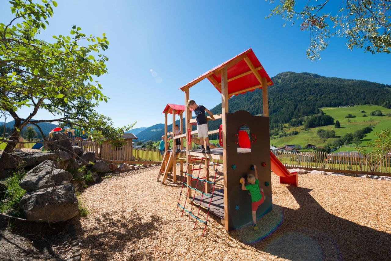 סנט מרטין אם טננגבריגה Wohlfuehlresort Und Feriengut Martinerhof מראה חיצוני תמונה